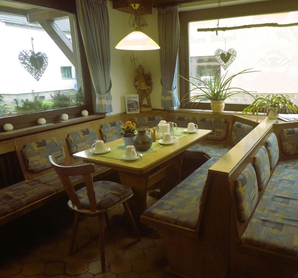 Pension Gasthof Zum Lamm Bischofsheim an der Rhön Buitenkant foto